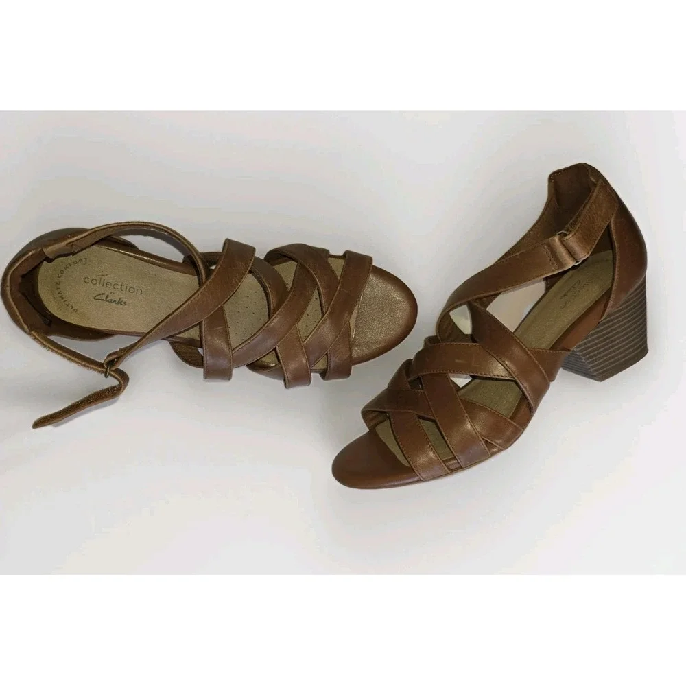 Clarks Collection Women's Size 9 Brown Strappy Sandals • 2.9